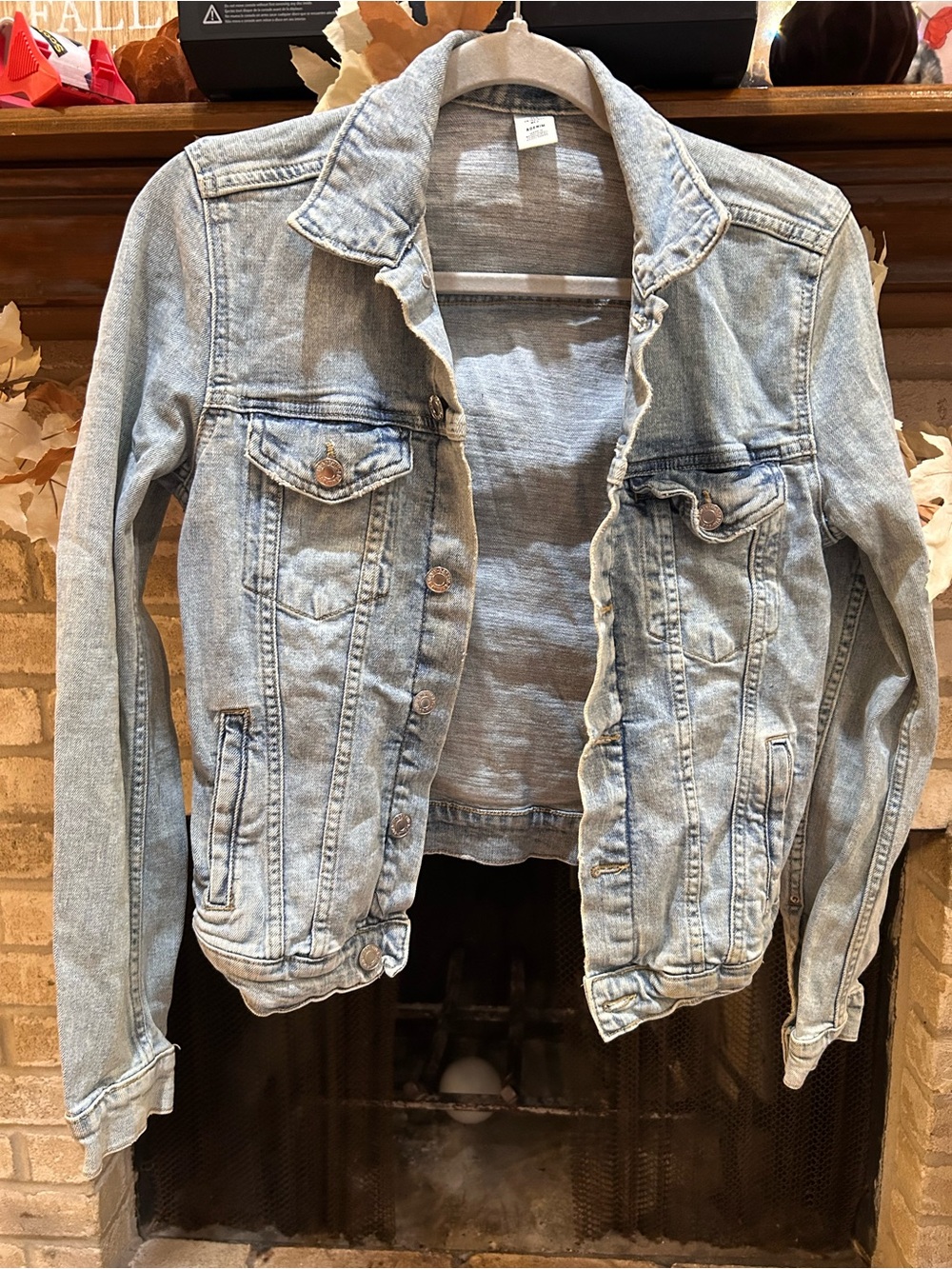 Light Blue Women's Denim Jacket - Casual Jean Jacket EUC